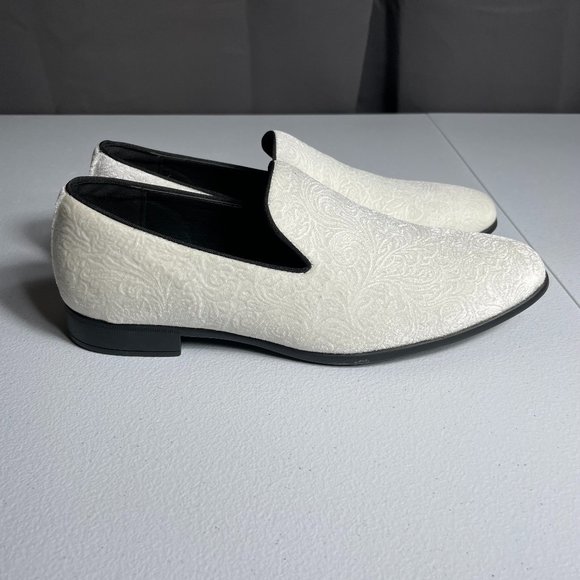 Hugo Vitelli Other - Hugo Vitelli | Kayden Style | NWT | White Slip-On Formal Felt Loafers Size 10